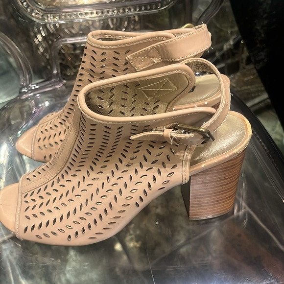 Bootie - Picture 4 of 4